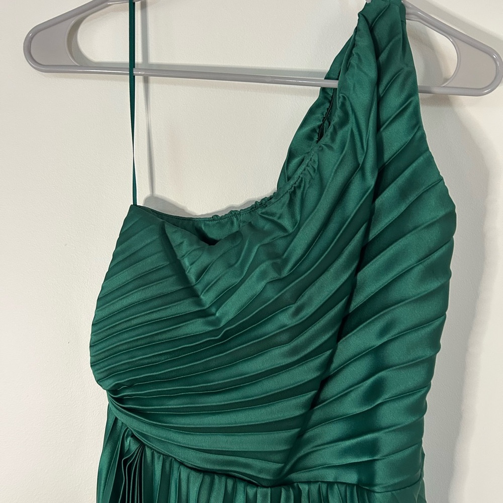 Abercrombie & Fitch One Shoulder Green Dress - Picture 2 of 8